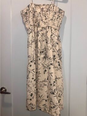 ✨ Abound Smocked Floral Midi Dress ✨